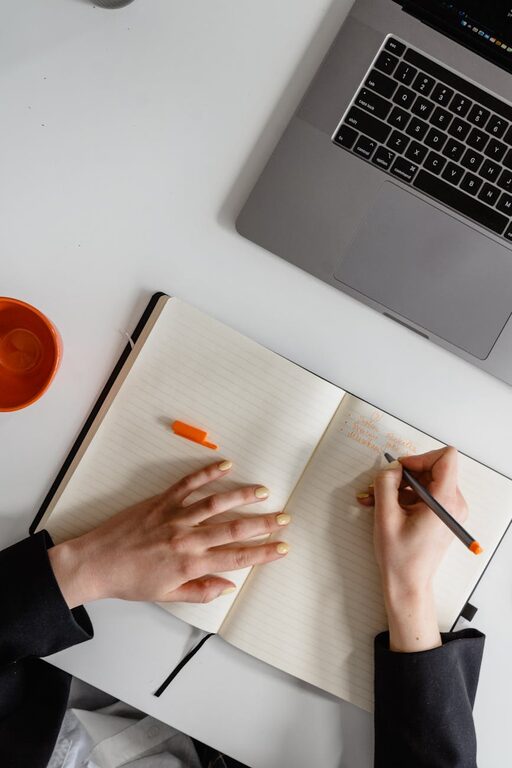 Beginner Guide to Bullet Journaling: Organize Your Life Creatively